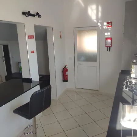 Nunes * Mexilhoeira da Carregacao