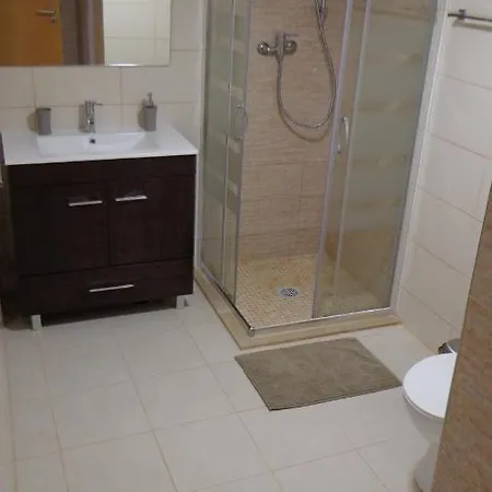 Nunes Apartments Apartment